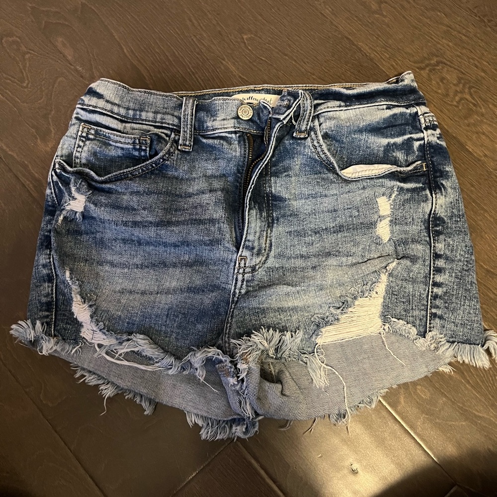 Jean shorts size: M